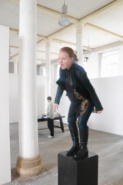 Christèle Selliez-Vandernotte, WAKOUWA, performance interprétée par l'artiste, 2013