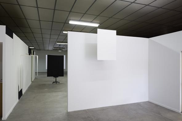 BBB centre d'art, Olivier Nottellet, exposition « Zone de ralentissement », vue d'exposition, 2015, crédit photo : Yohann Gozard