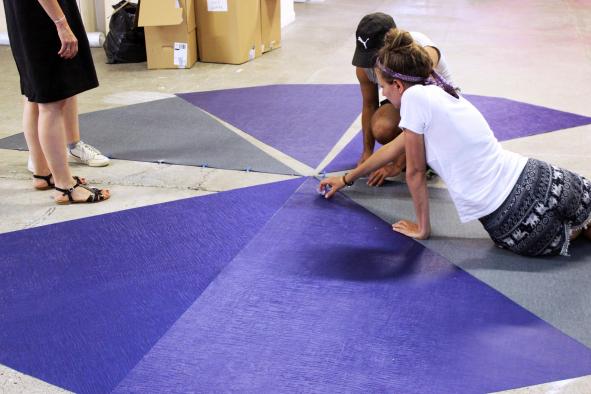 Chantier tapisserie avec le designer Romain Guillet au BBB centre d'art, juillet 2020